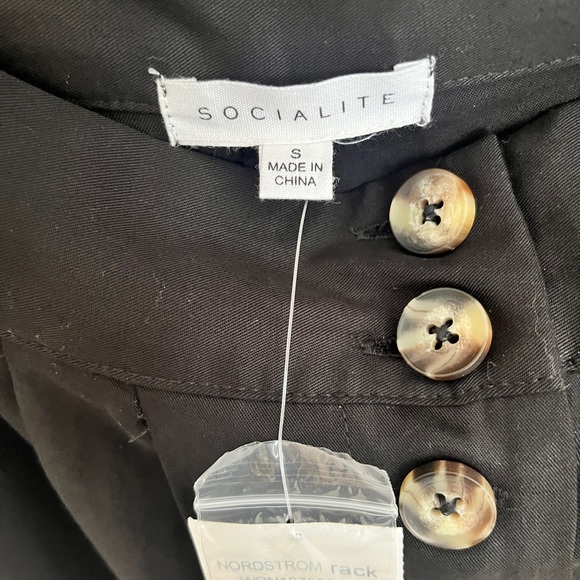 Socialite high waisted wide leg pants. From Nordstrom rack. Size small. - Picture 4 of 5